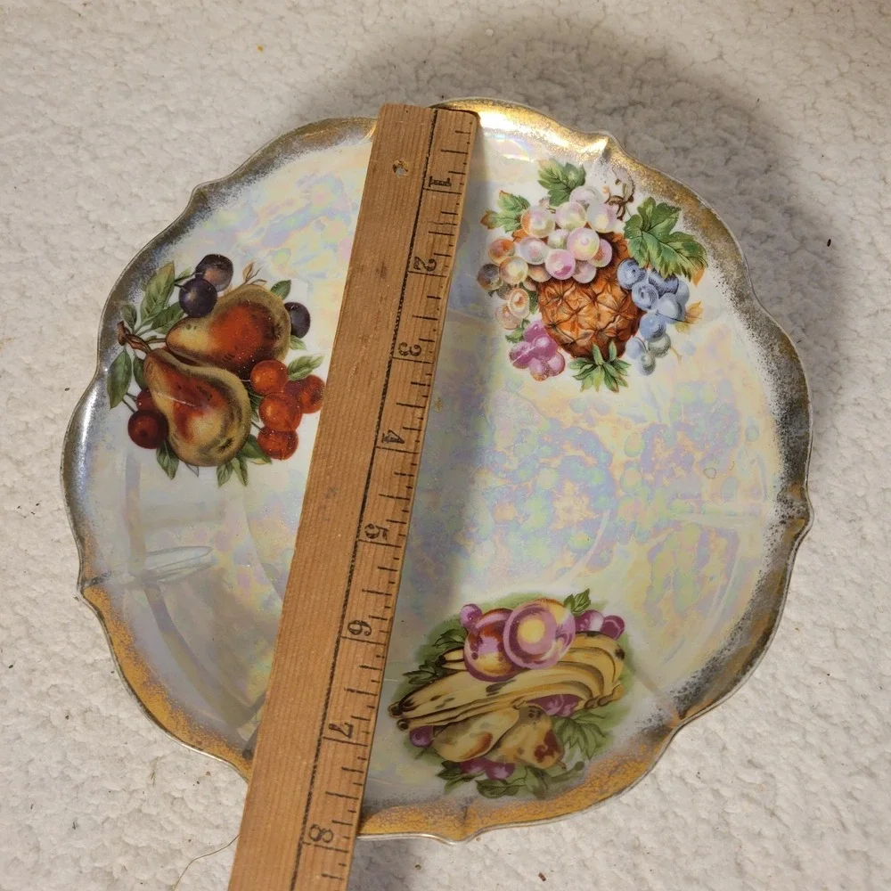 Bowl‎ Opalescent Iridescent Porcelain Fruit grapes bananas pears w Gold rim 8in